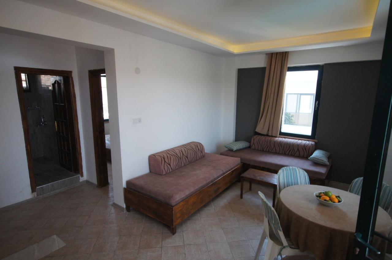 Poppy Apartments Fethiye Esterno foto